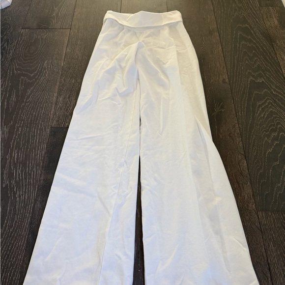 Brandy Melville Wide Leg Pants - Picture 2 of 3